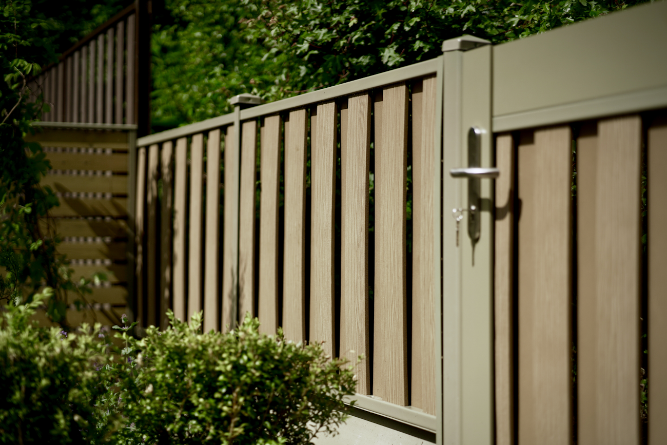 Vento small fence and gate